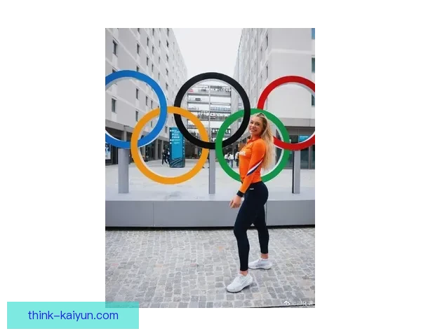 莱奥在近期比赛中表现亮眼，状态回暖引发关注